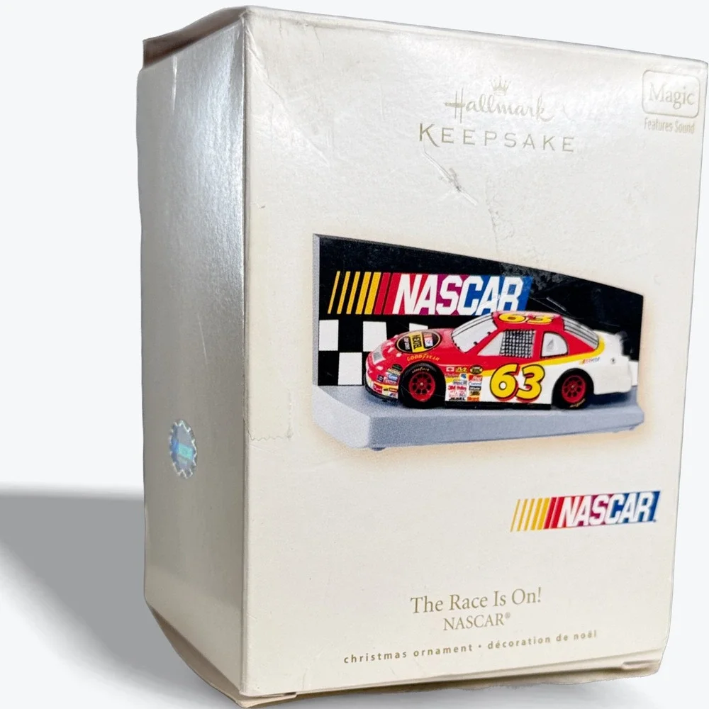 Hallmark Keepsake NASCAR The Race Is On Magic Sound Christmas Ornament 2007